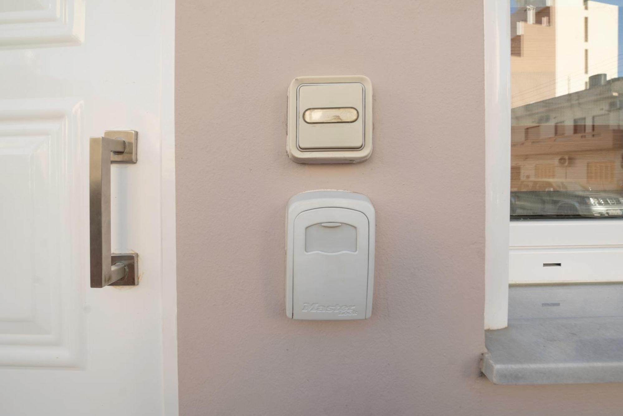 Neon Apartment, Modern, High Quality, Central Apt, Heraklion City 外观 照片